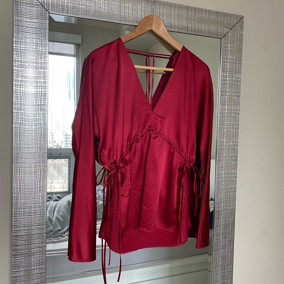 Elizabeth and James - Picture 2 of 5